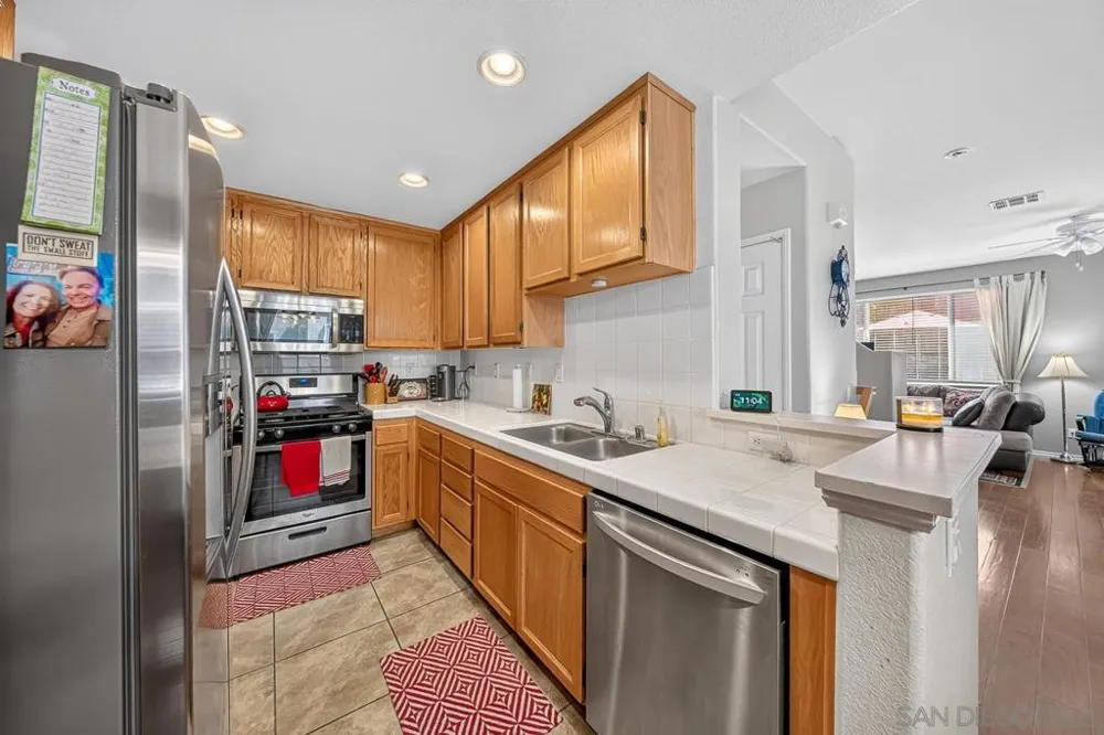 1860 Dr Chula Vista, CA 91913
