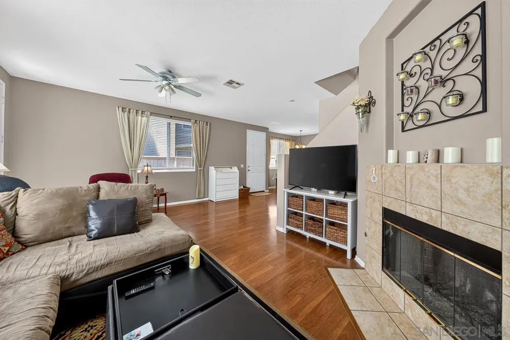 1860 Dr Chula Vista, CA 91913