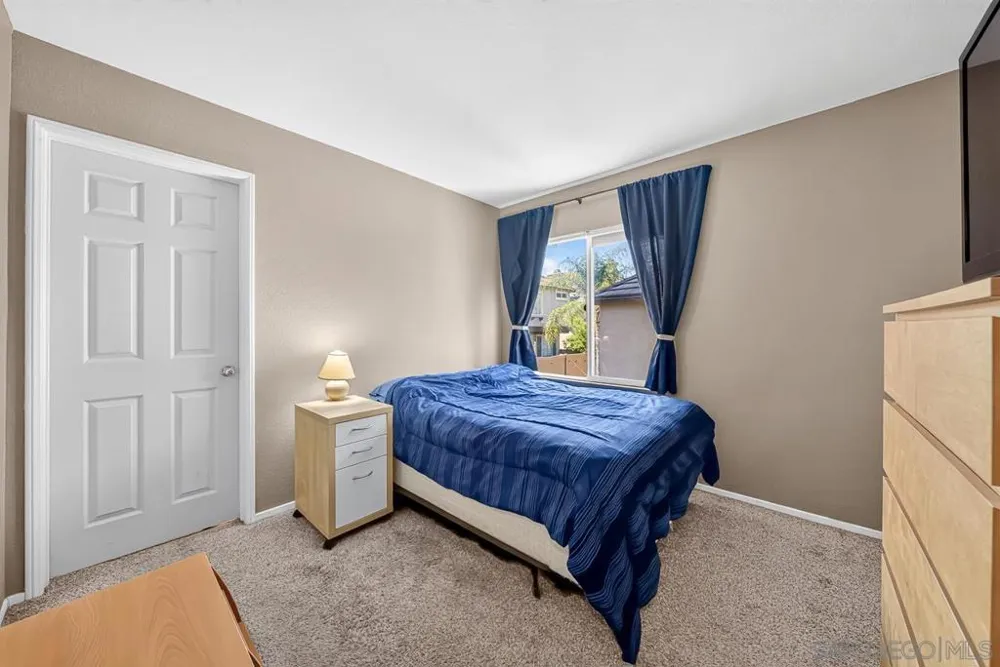 1860 Dr Chula Vista, CA 91913