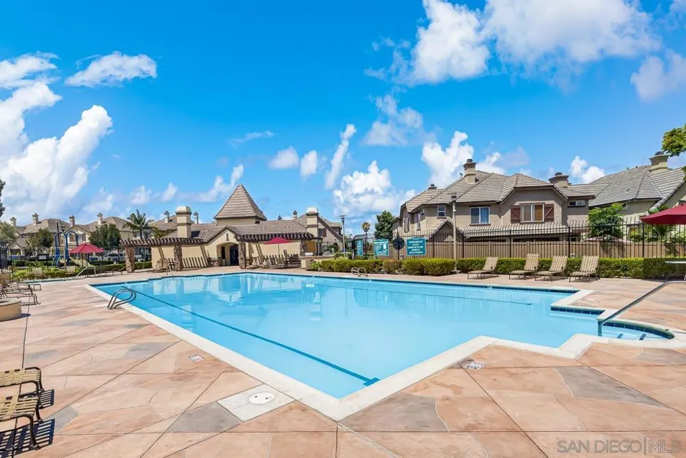 1860 Dr Chula Vista, CA 91913