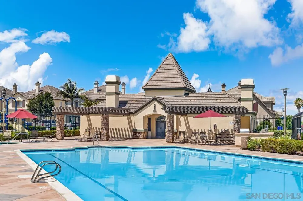 1860 Dr Chula Vista, CA 91913