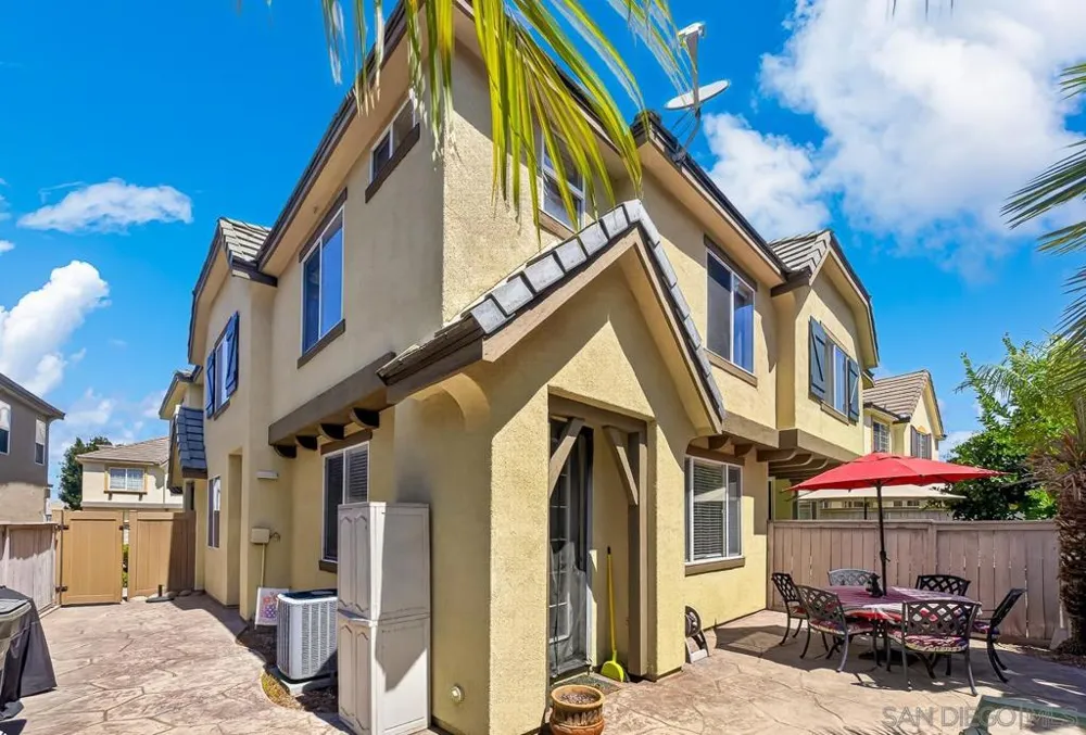 1860 Dr Chula Vista, CA 91913