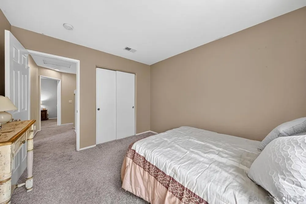 1860 Dr Chula Vista, CA 91913