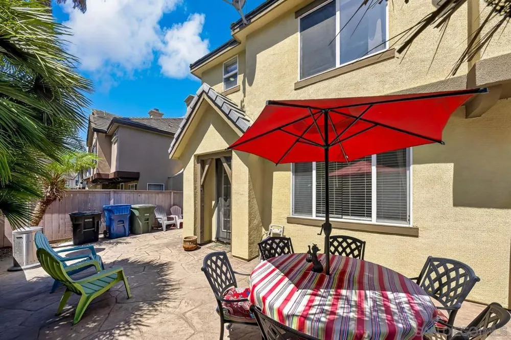 1860 Dr Chula Vista, CA 91913