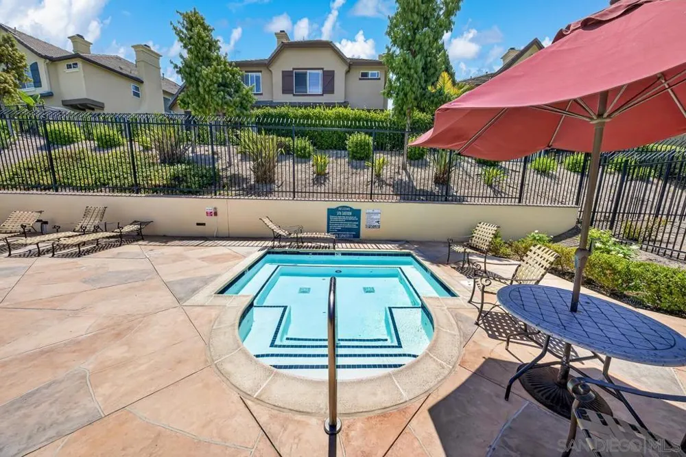 1860 Dr Chula Vista, CA 91913