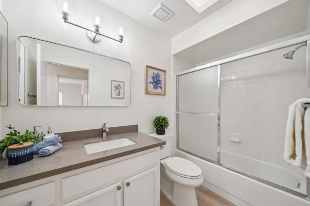 18899 Sara Park Circle Saratoga, CA 95070