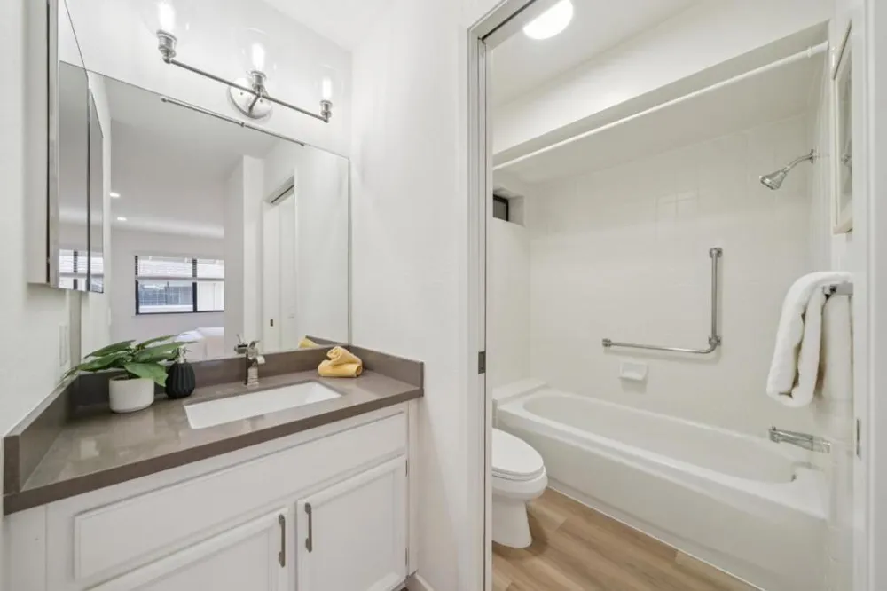 18899 Sara Park Circle Saratoga, CA 95070