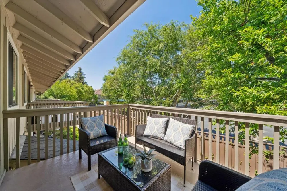 18899 Sara Park Circle Saratoga, CA 95070