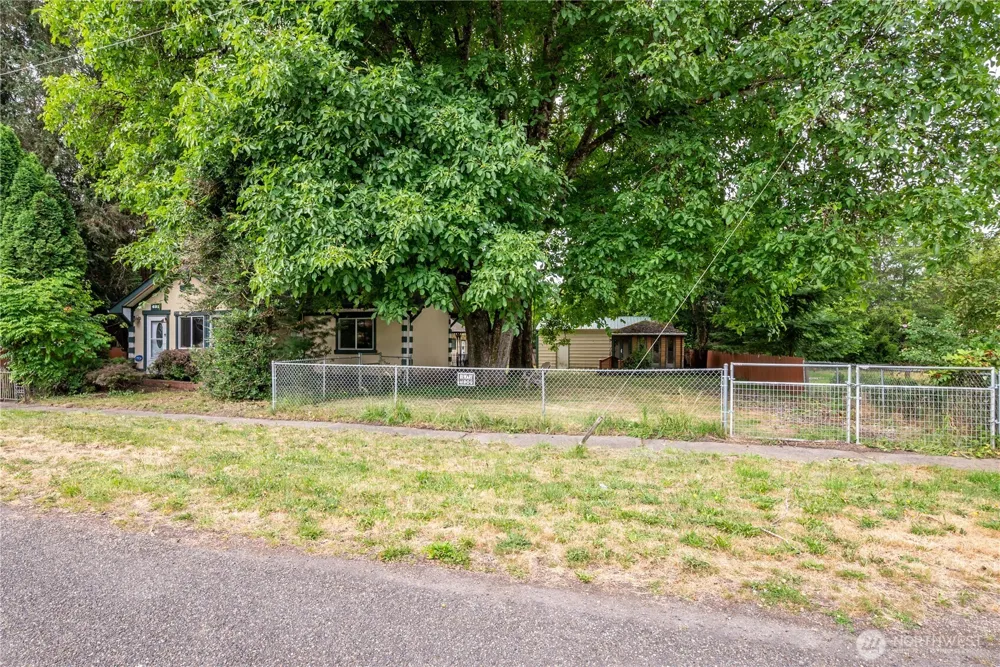 621 S Second Street Toledo, WA 98591