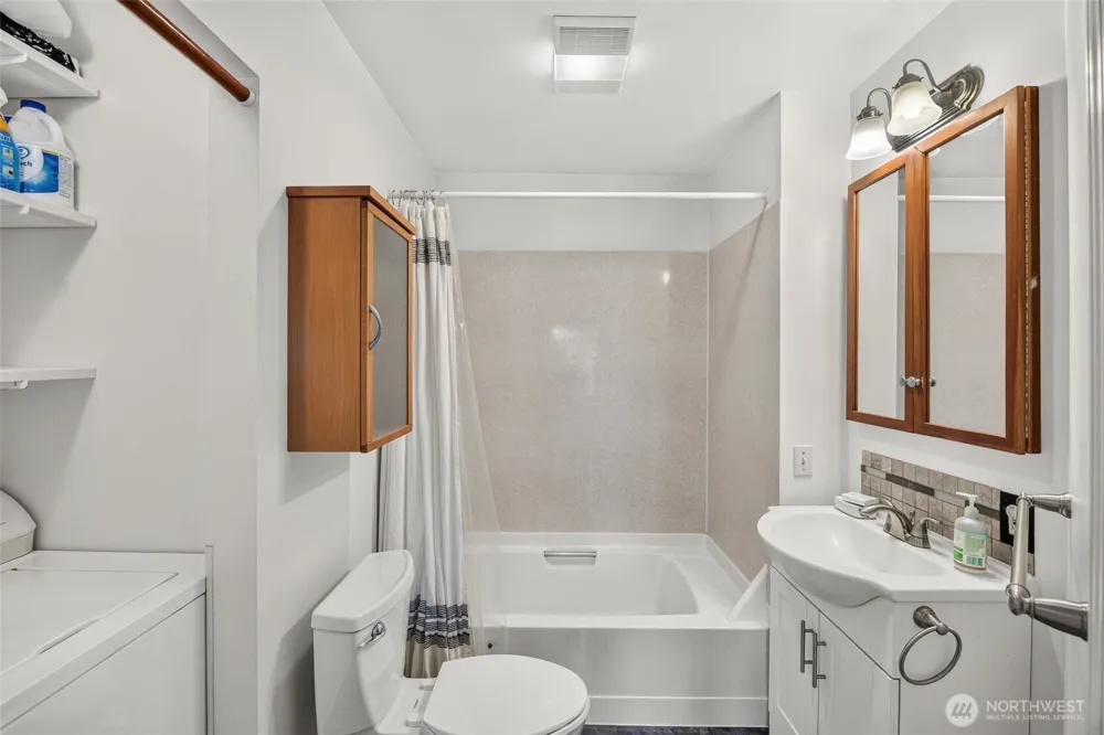 4417 Seahurst Avenue Everett, WA 98203