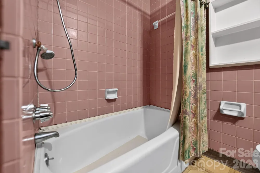 2578 Simpson Road E Burlington, NC 27217