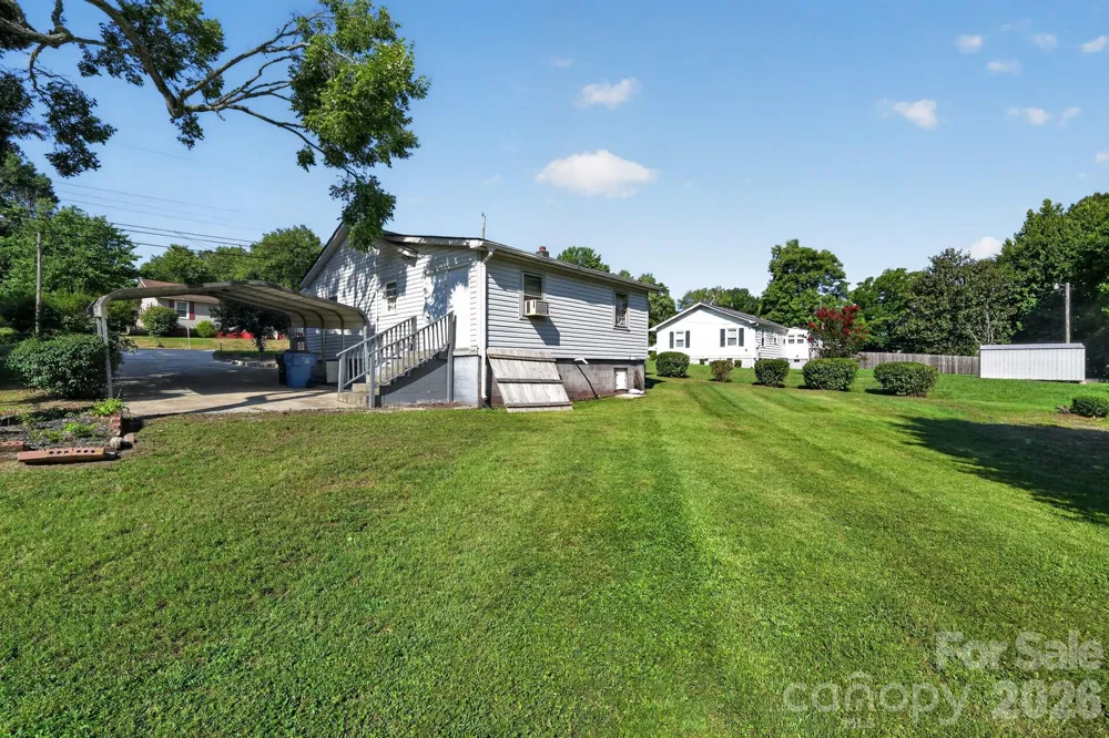 2578 Simpson Road E Burlington, NC 27217