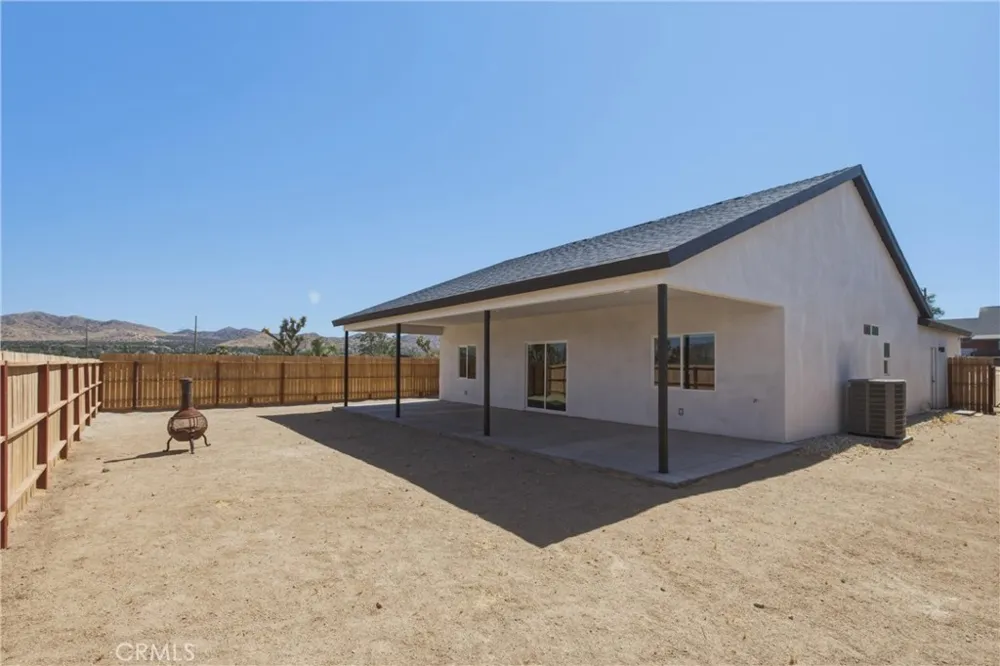 7067 Mohawk Trail Yucca Valley, CA 92284