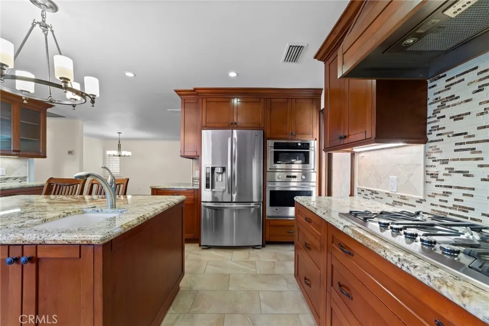 963 E Meda Glendora, CA 91741