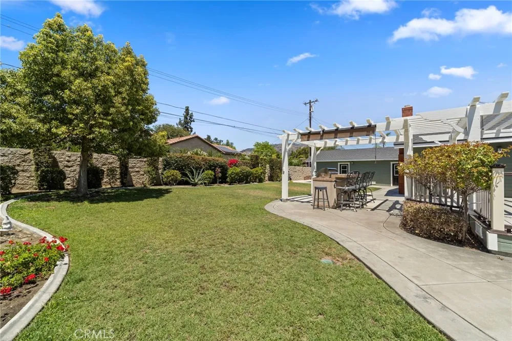 963 E Meda Glendora, CA 91741