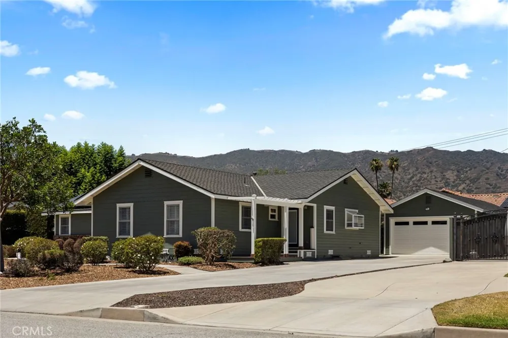 963 E Meda Glendora, CA 91741