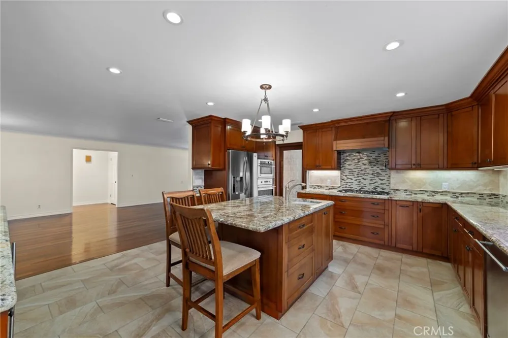 963 E Meda Glendora, CA 91741
