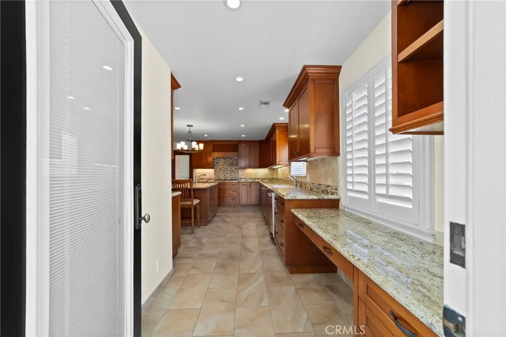 963 E Meda Glendora, CA 91741