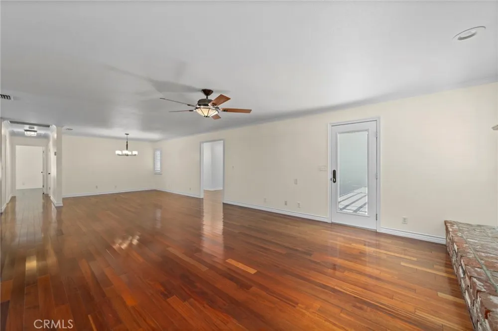 963 E Meda Glendora, CA 91741