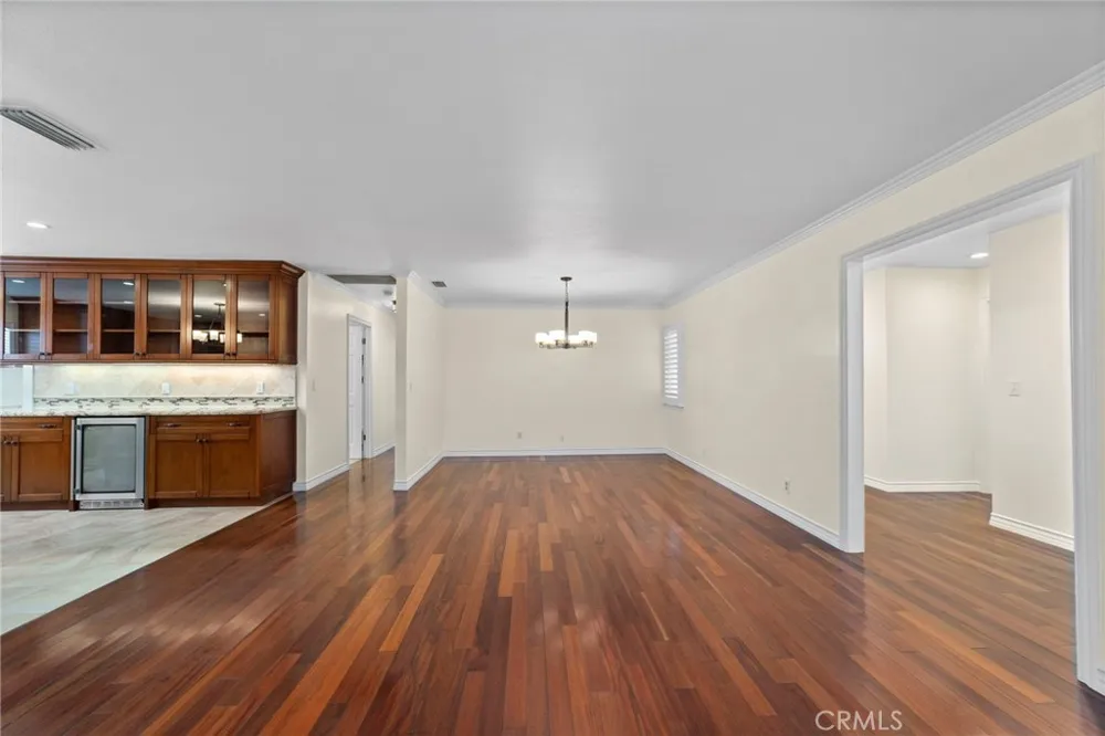 963 E Meda Glendora, CA 91741