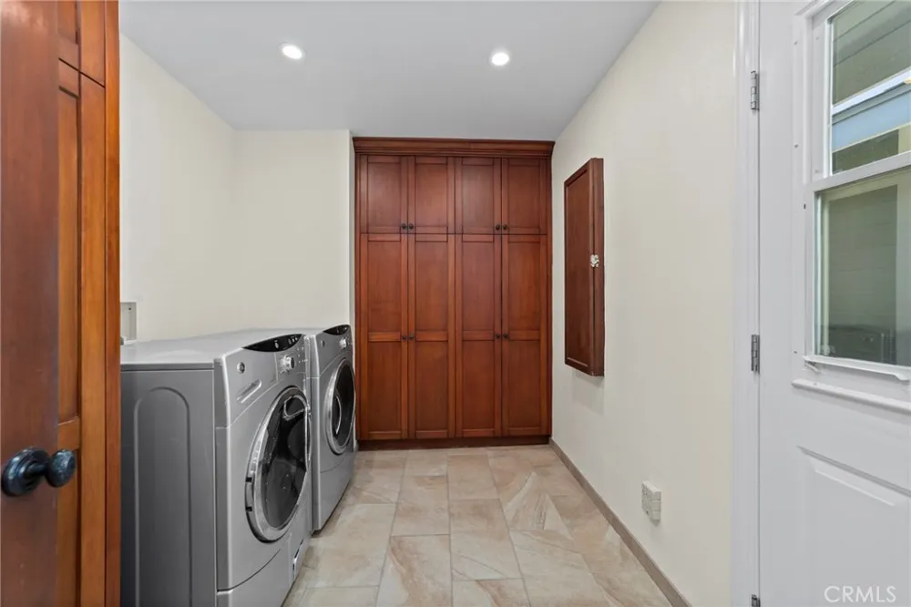963 E Meda Glendora, CA 91741
