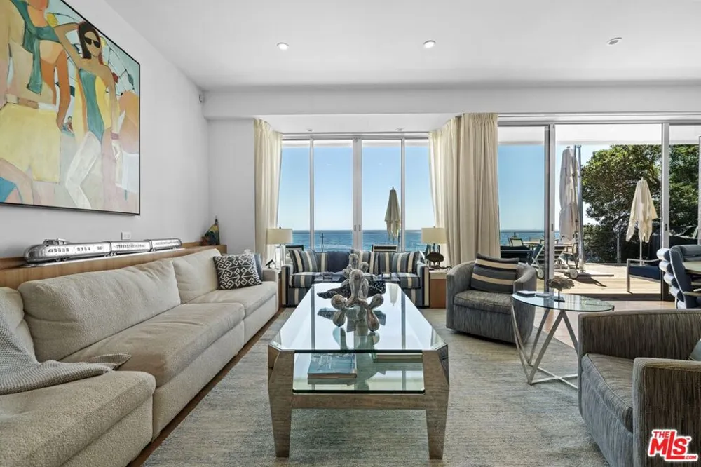 24380 Malibu Road Malibu, CA 90265