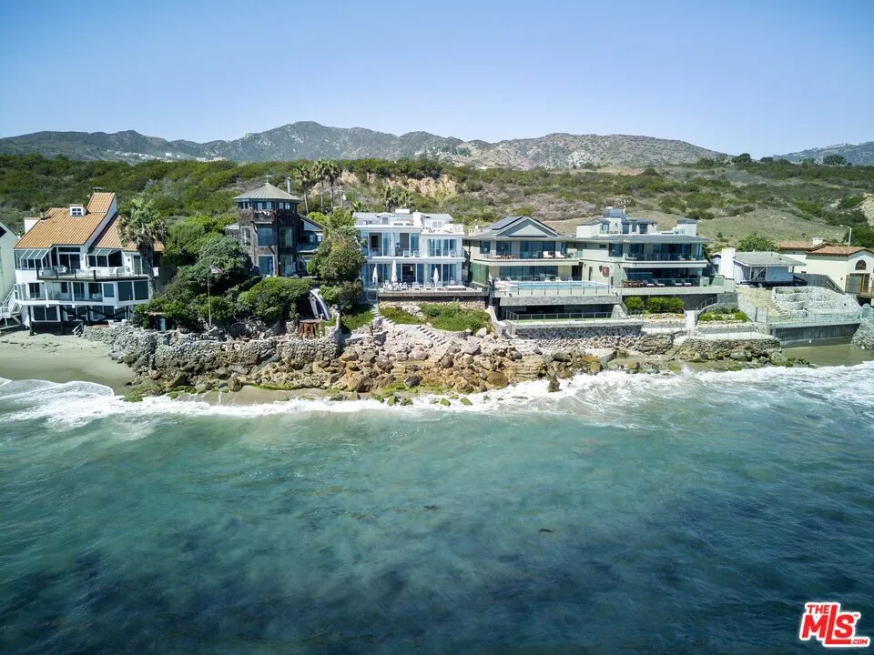 24380 Malibu Road Malibu, CA 90265