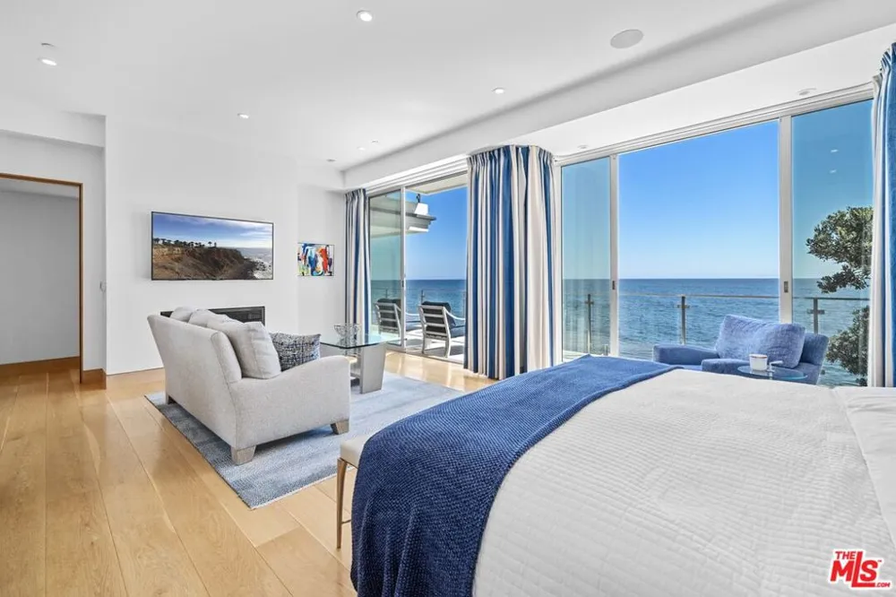 24380 Malibu Road Malibu, CA 90265