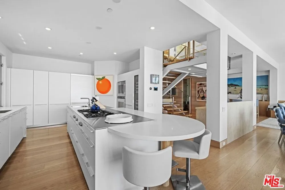 24380 Malibu Road Malibu, CA 90265