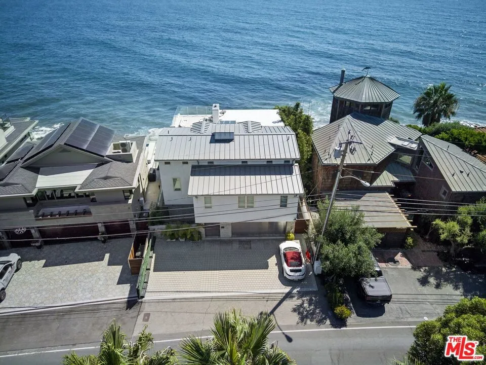 24380 Malibu Road Malibu, CA 90265