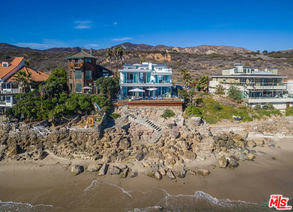 24380 Malibu Road Malibu, CA 90265