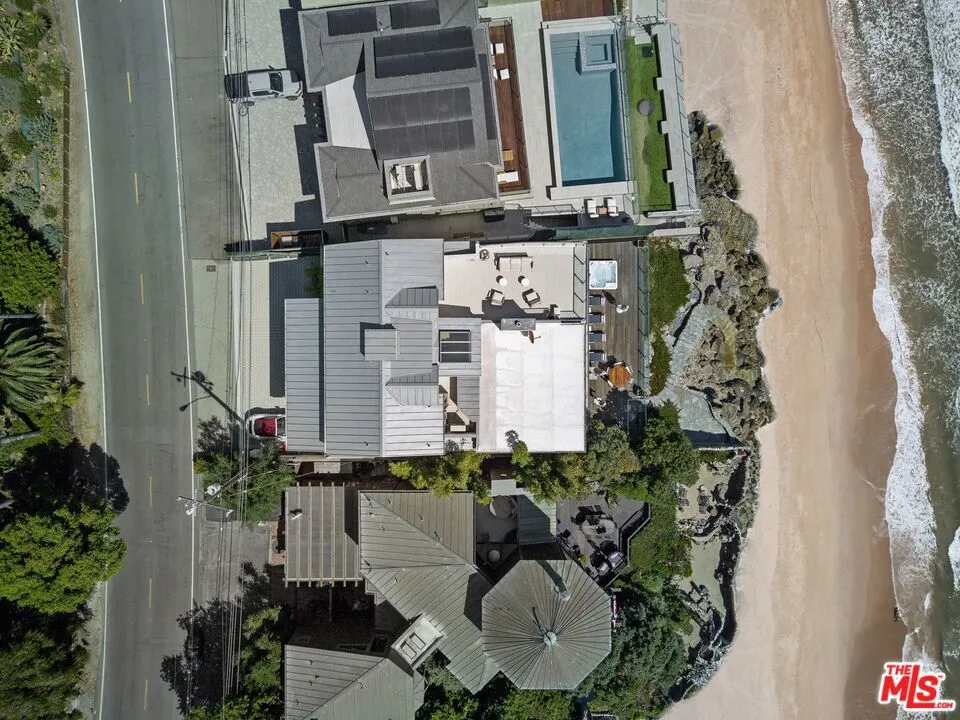 24380 Malibu Road Malibu, CA 90265