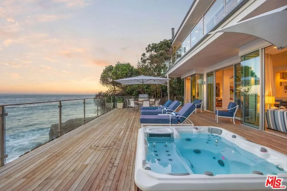 24380 Malibu Road Malibu, CA 90265