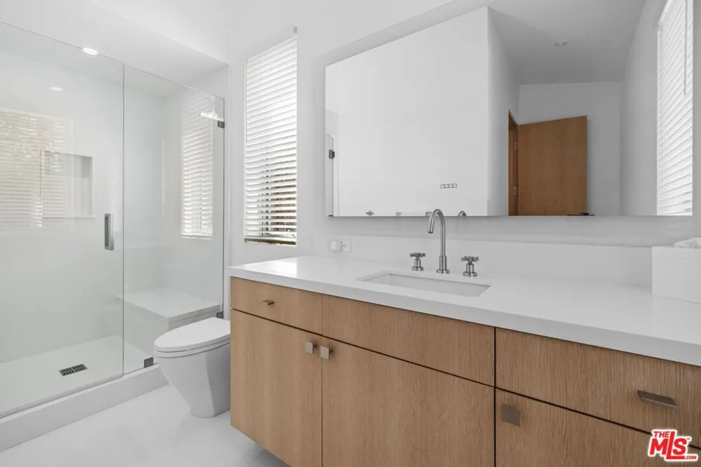 24380 Malibu Road Malibu, CA 90265