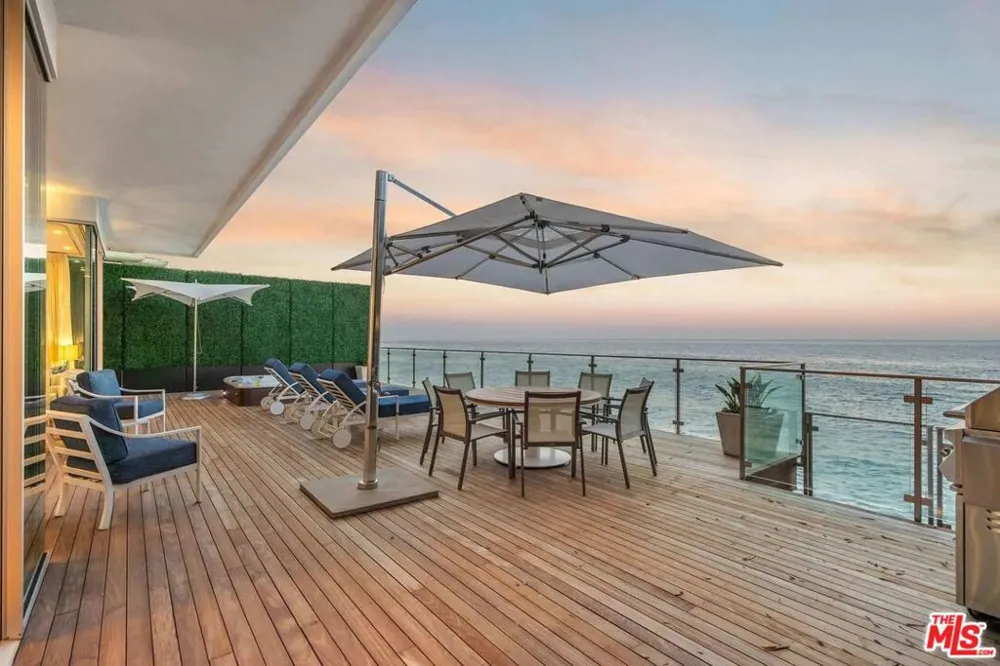 24380 Malibu Road Malibu, CA 90265