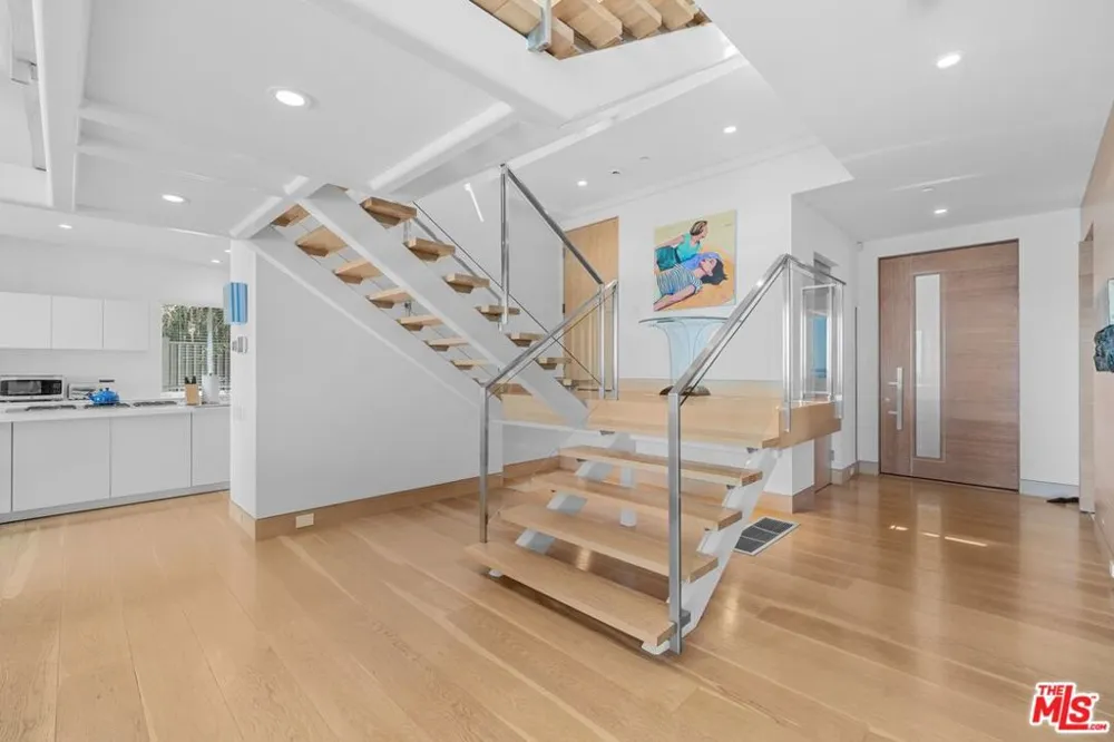 24380 Malibu Road Malibu, CA 90265