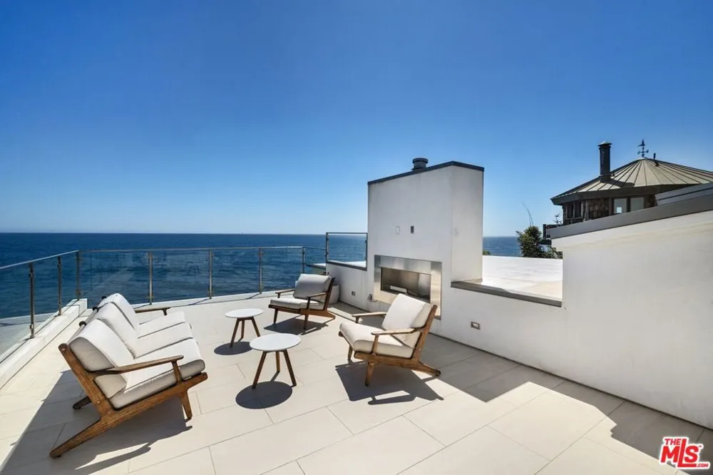 24380 Malibu Road Malibu, CA 90265