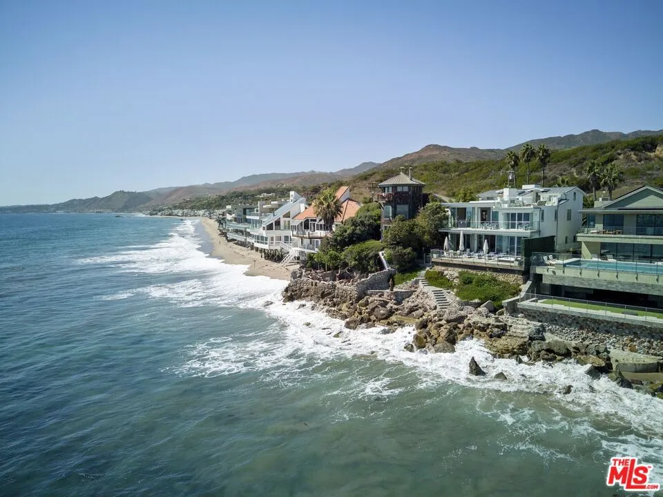 24380 Malibu Road Malibu, CA 90265