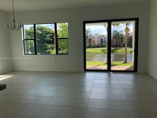 11566 SW 13th Ln Pembroke Pines, FL 33025
