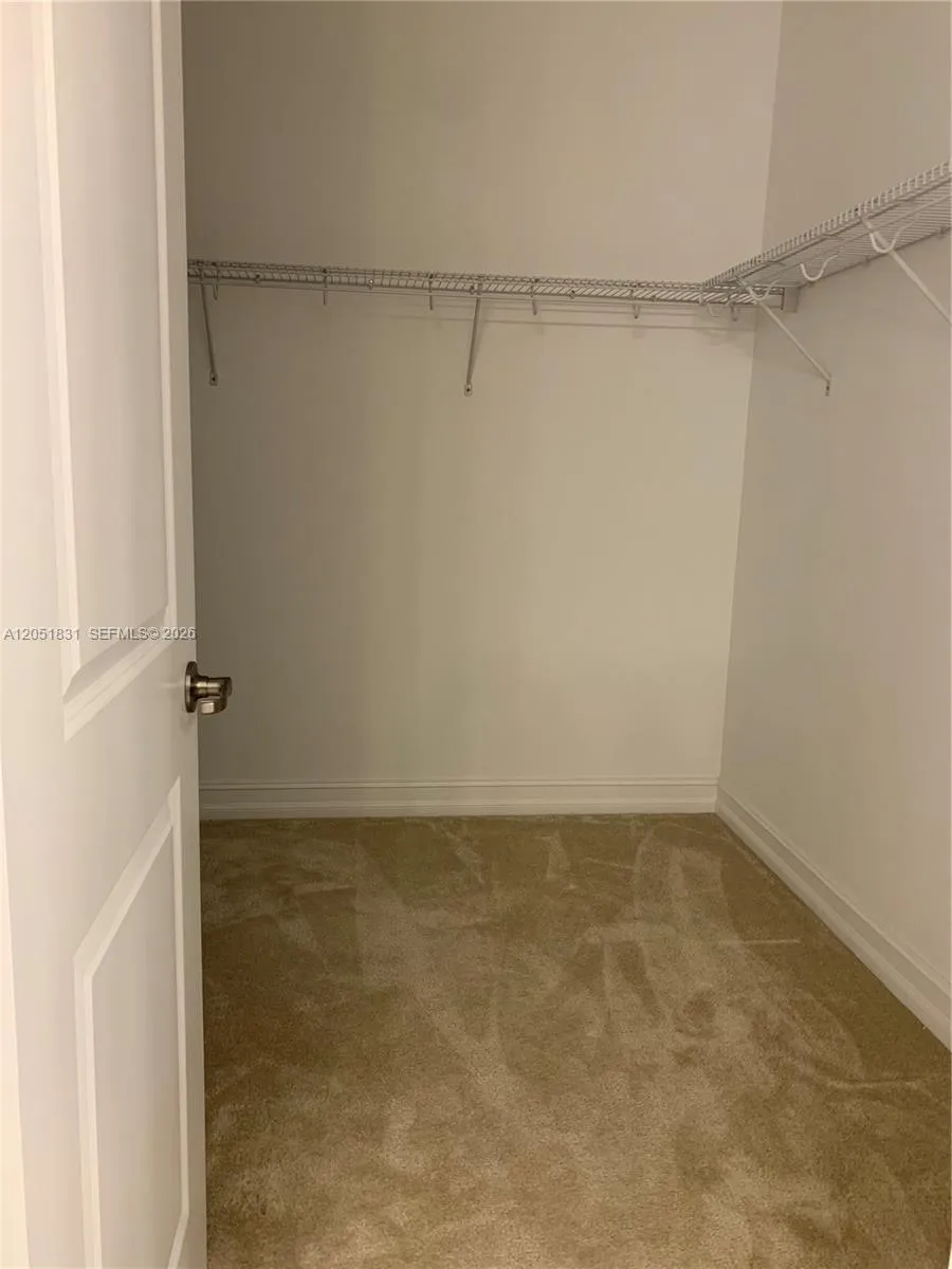 11566 SW 13th Ln Pembroke Pines, FL 33025