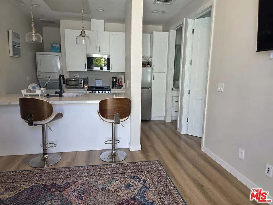 2503 Phelan Lane Redondo Beach, CA 90278