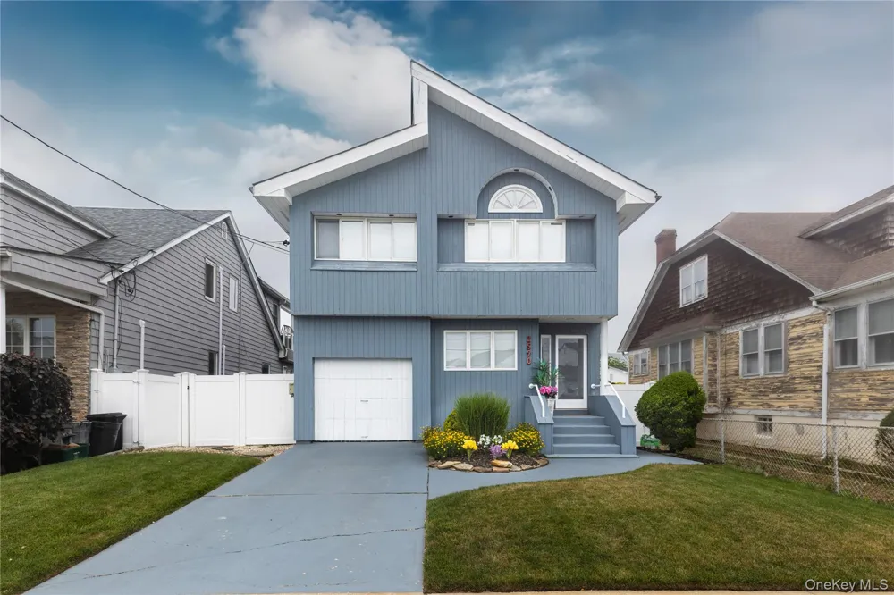 2590 Riverside Drive Wantagh, NY 11793