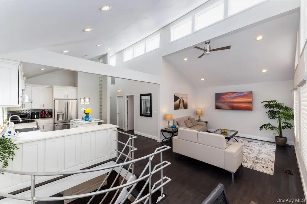 2590 Riverside Drive Wantagh, NY 11793