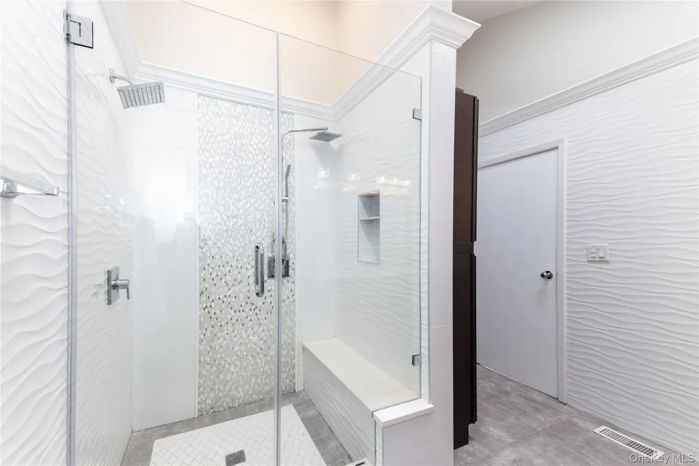 2590 Riverside Drive Wantagh, NY 11793