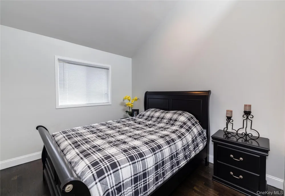 2590 Riverside Drive Wantagh, NY 11793