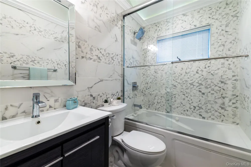 2590 Riverside Drive Wantagh, NY 11793