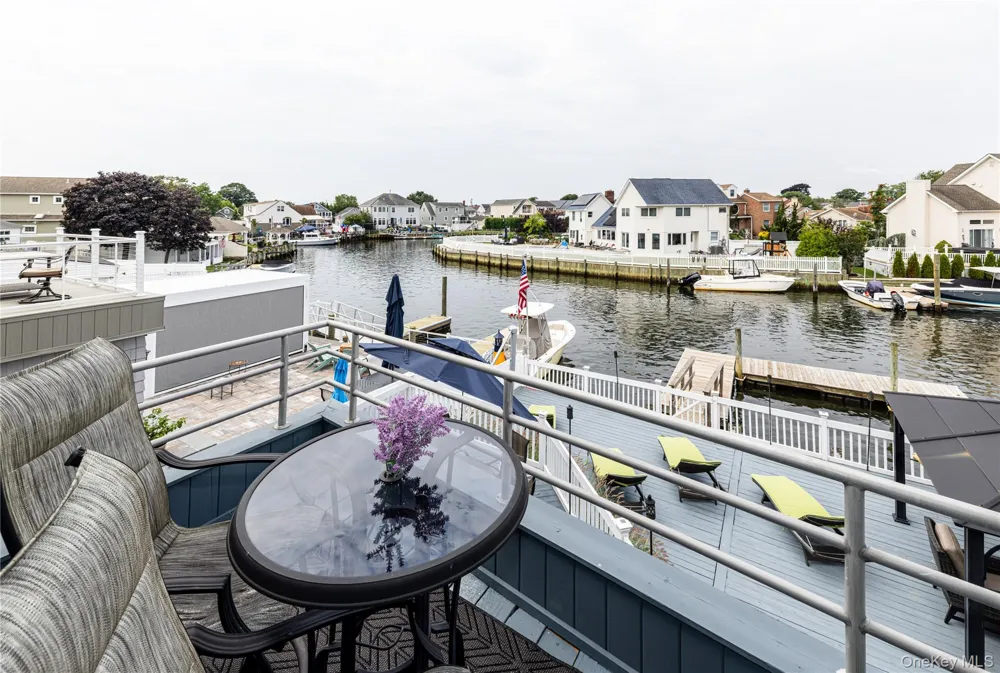 2590 Riverside Drive Wantagh, NY 11793