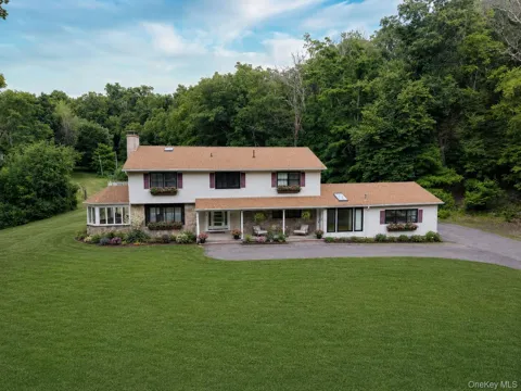 32 Cole Road