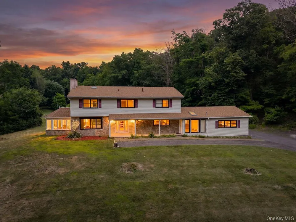 32 Cole Road Pleasant Valley, NY 12569