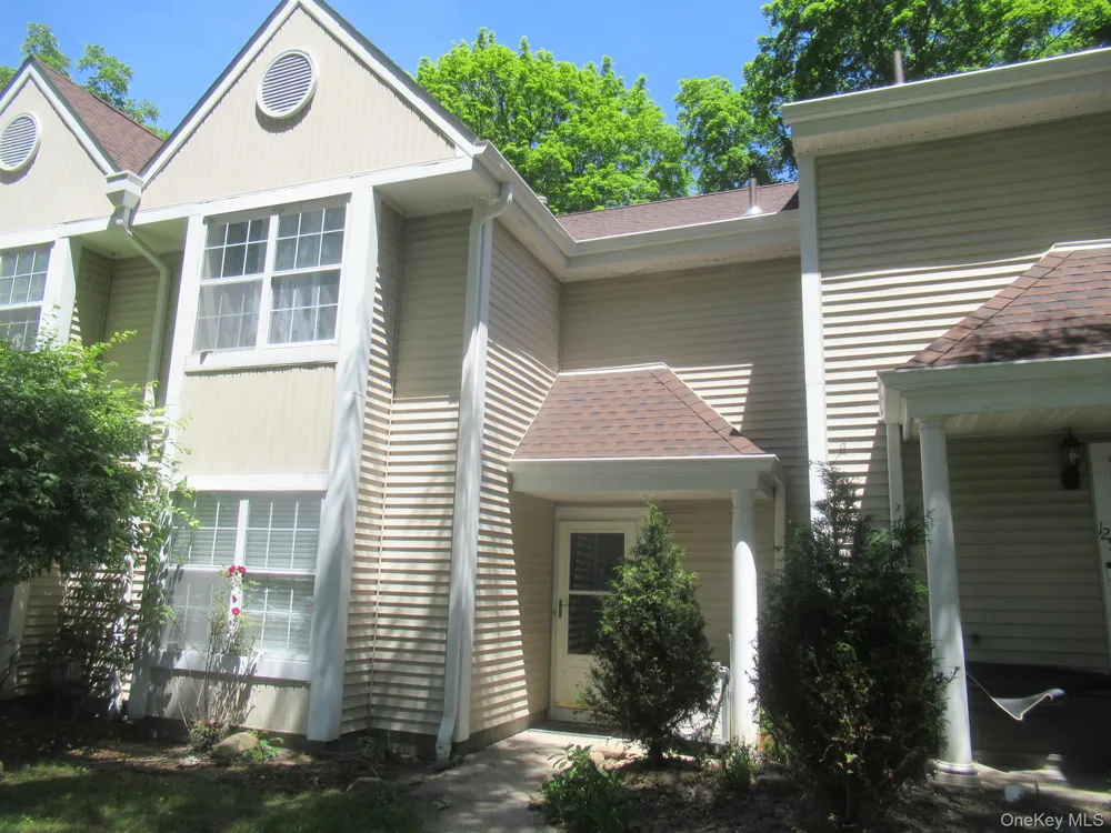 127 Creekside Circle Spring Valley, NY 10977